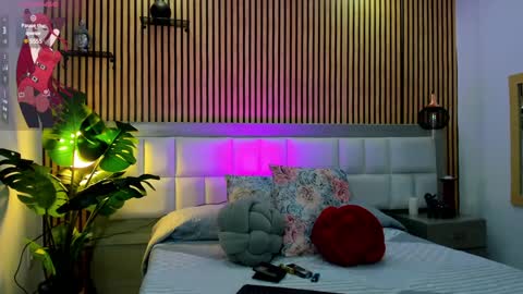 Angel Shine online show from December 24, 12:00 pm