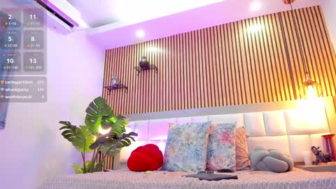 Angel Shine online show from December 13, 6:49 pm