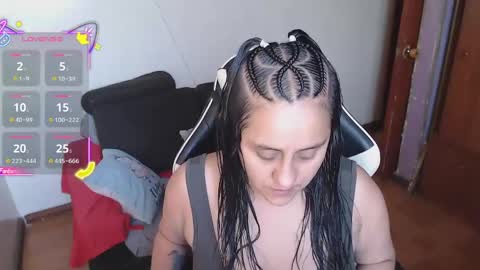 adams_mel online show from May 23, 12:34 pm