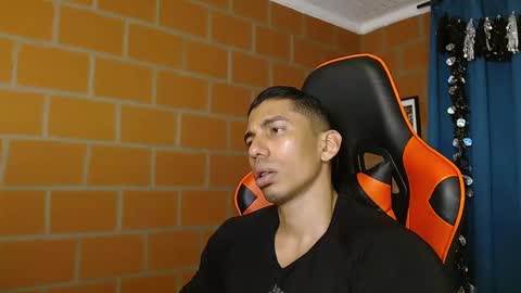 Snapshot of adan_sin1 chatting on January 31, 6:57 pm Adan Sin online show from January 31, 6:57 pm
