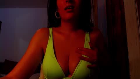 amy        online show from October 20, 11:10 pm