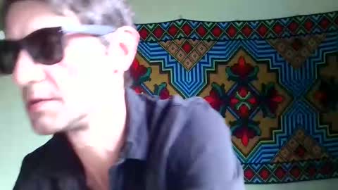 addonisse online show from December 20, 8:54 am