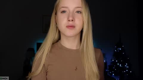 Adele online show from December 18, 9:32 pm