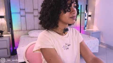 Andrea online show from May 2, 12:33 pm