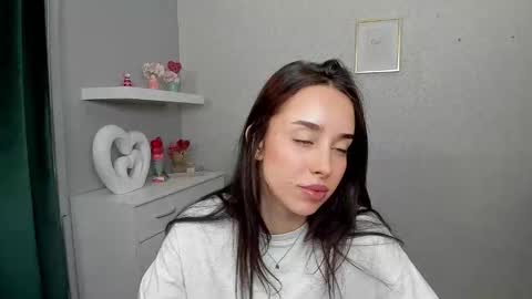 Adele online show from April 13, 5:33 am