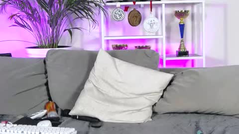 Adeline online show from October 27, 4:23 am