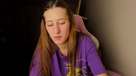 Adell online show from April 6, 9:38 pm