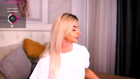 Adelyn online show from September 30, 8:36 am