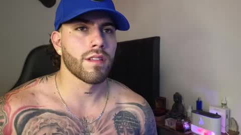 Ades online show from March 15, 9:18 pm