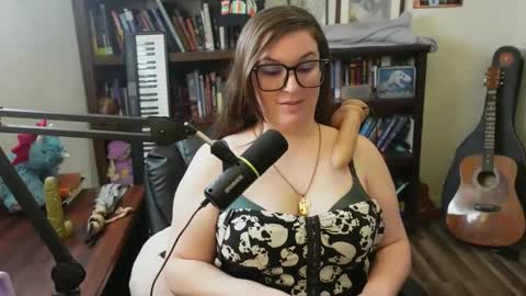 adobe_angel304 online show from February 24, 7:52 pm