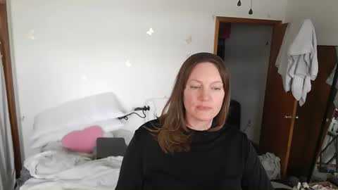 adorable22 online show from February 8, 6:33 pm