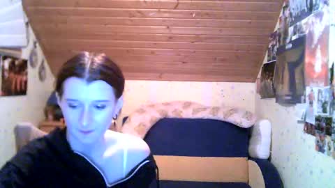 Snapshot of adorable_sparkle chatting on March 3, 7:28 pm adorable_sparkle online show from March 3, 7:28 pm