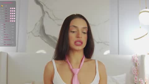 adoracortes online show from November 12, 5:10 am