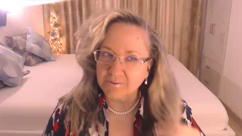 Cryna online show from April 4, 10:44 am