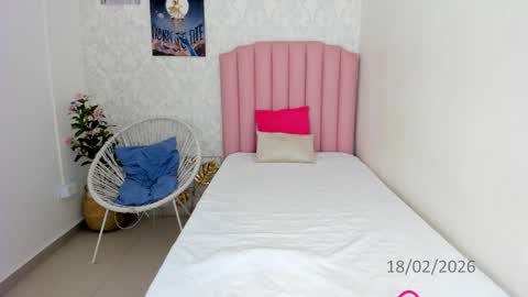 Adriana online show from February 18, 1:11 pm