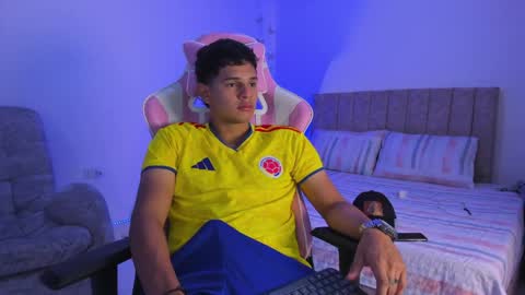 ADRIAN online show from April 22, 7:10 pm