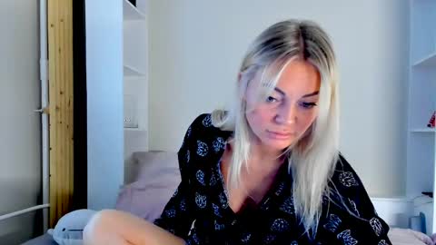 Adriana online show from May 24, 2:34 pm