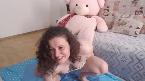 Snapshot of adriana_elvis chatting on September 23, 12:54 pm adriana online show from September 23, 12:54 pm