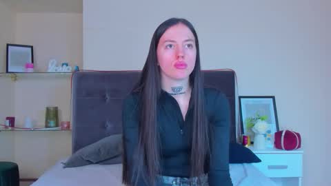 Adriana online show from February 27, 1:15 pm