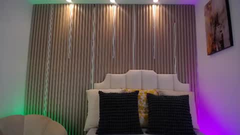 adrianstark_ online show from July 2, 12:32 pm