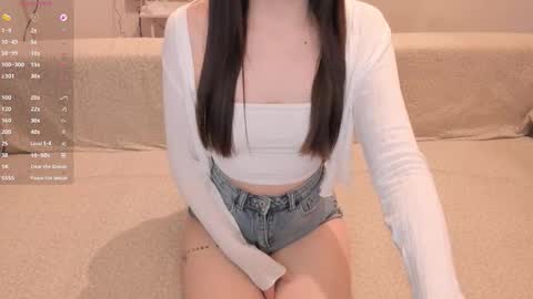 Emi online show from November 11, 3:47 pm