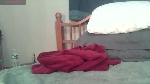 afreeman1 online show from September 25, 1:18 pm