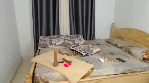 Monalisah online show from March 6, 3:56 pm