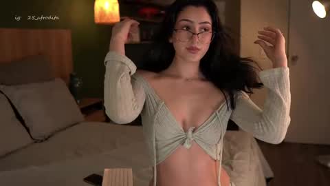 Emma online show from December 18, 11:22 pm