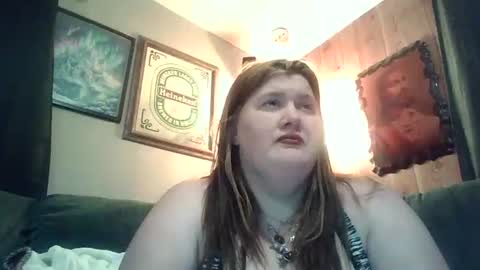 Babygirls353637 online show from April 20, 12:02 am