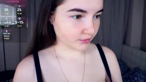 Lana  1800 - 0330 UTC   Mia 0700- 1630 UTC online show from November 13, 6:27 am