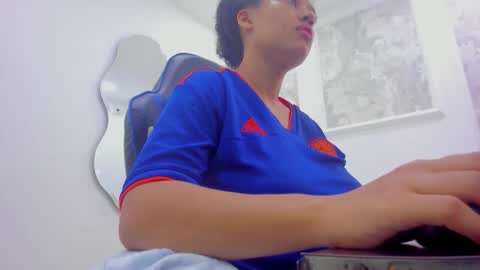 A G A T A  online show from April 23, 12:13 pm