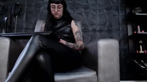 Snapshot of agata_darkness chatting on October 11, 8:23 pm Miss Agata online show from October 11, 8:23 pm