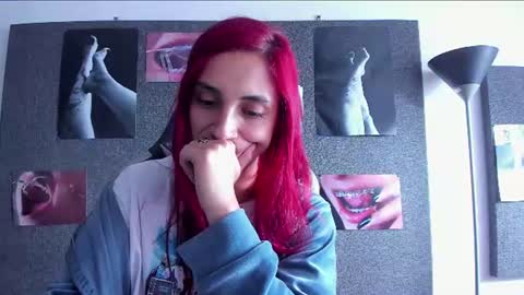 Agata Collinss online show from June 18, 7:52 pm