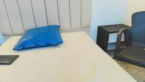 AGATHA online show from October 1, 1:32 pm