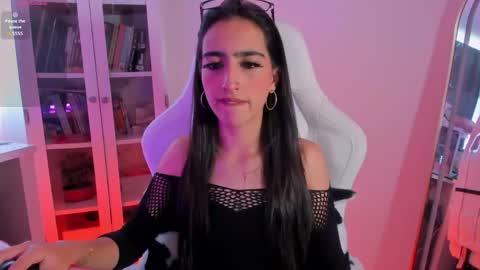 agathablair4 online show from May 22, 3:08 pm