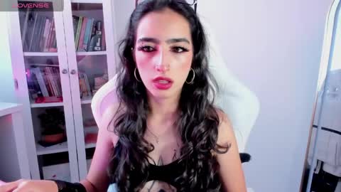 agathablair4 online show from May 28, 2:48 pm