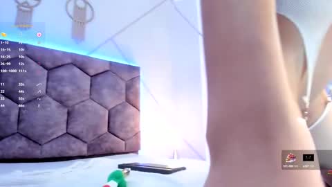 Aggy online show from February 26, 7:12 am