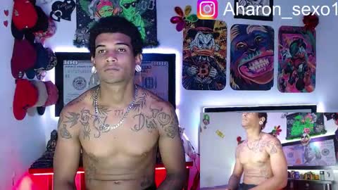Snapshot of aharon_sexo1 chatting on March 12, 4:08 am Aharon Zamora online show from March 12, 4:08 am