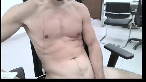 Snapshot of ahmad435055 chatting on October 26, 11:11 am ahmad omar online show from October 26, 11:11 am