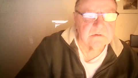 Ole online show from December 12, 12:27 am