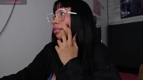 Aida online show from March 7, 11:27 pm