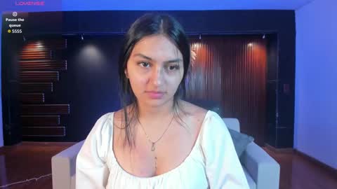 aidajoness online show from October 3, 12:35 pm