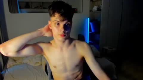 Aiden Sensual online show from June 15, 6:33 pm