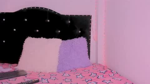 Ainhara  online show from January 9, 3:23 am