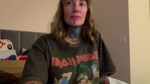 Airgead online show from November 21, 1:14 am