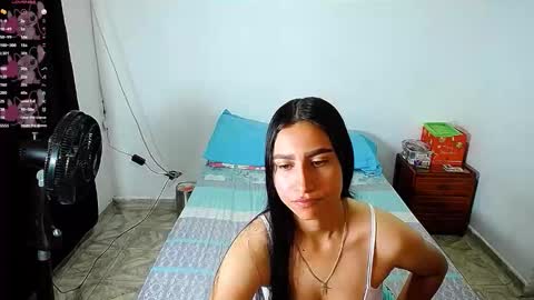 Snapshot of aisha_stacey0410 chatting on October 21, 3:59 pm aisha_stacey0410 online show from October 21, 3:59 pm