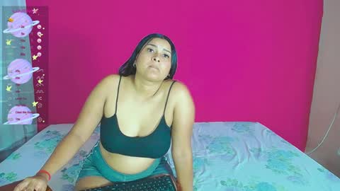 Snapshot of aisha_stacey0410 chatting on December 29, 2:38 am aisha_stacey0410 online show from December 29, 2:38 am