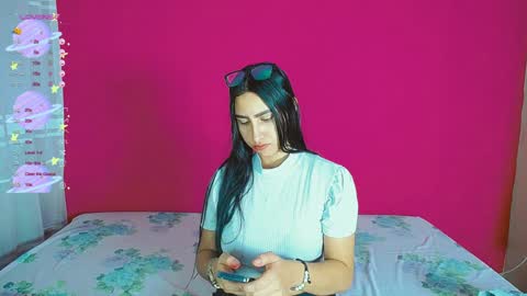 Snapshot of aisha_stacey0410 chatting on December 7, 6:05 am aisha_stacey0410 online show from December 7, 6:05 am