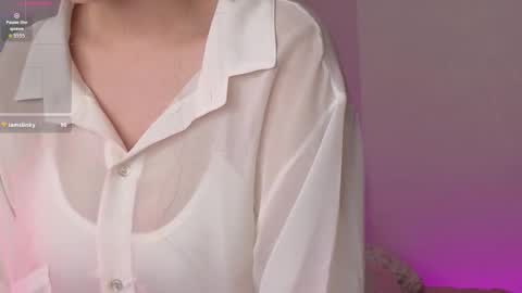 Aisha online show from March 6, 11:09 am