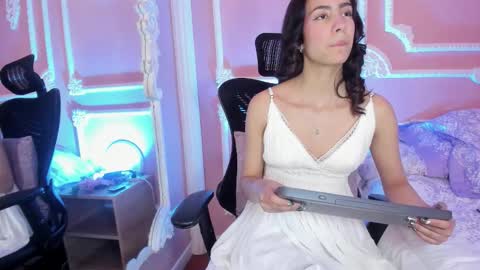 Aitana online show from November 18, 12:30 pm